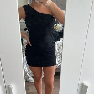 City triangle black shoulder dress